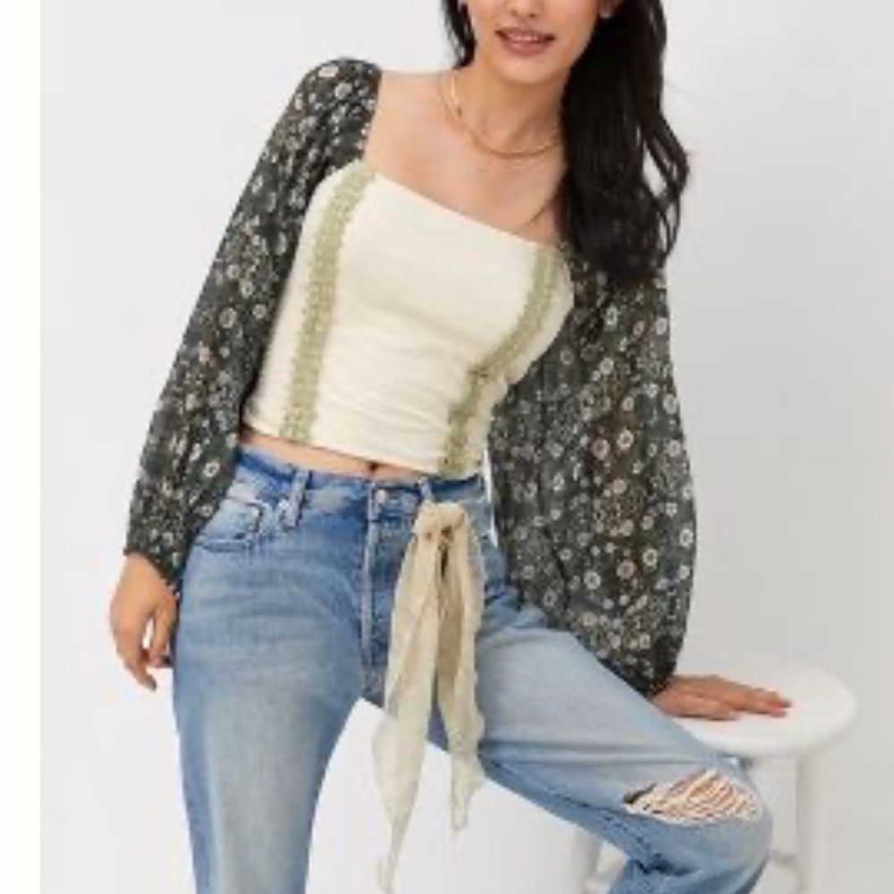 Forever that girl smocked balloon sleeve top